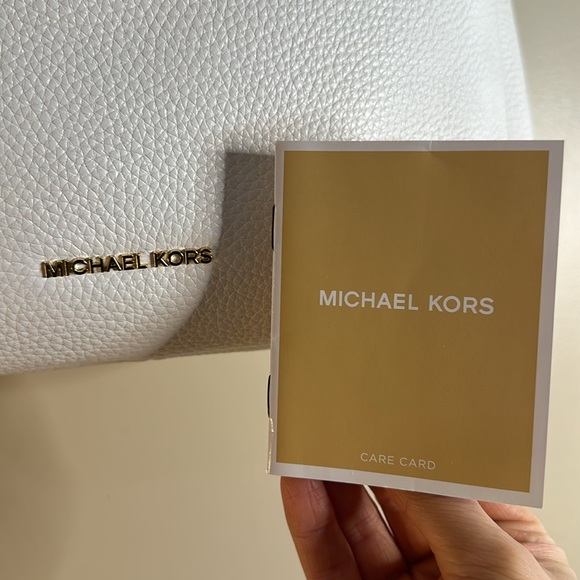 MICHAEL KORS - medium/large white shoulder bag - NEW WITH TAGS - Picture 3 of 6